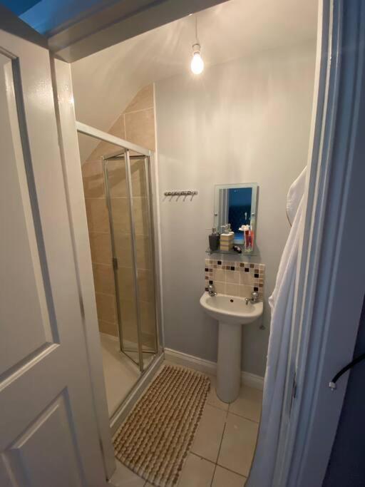 Cheerful 4-Bed Townhouse In Centre Of Newcastle Villa Newcastle  Luaran gambar